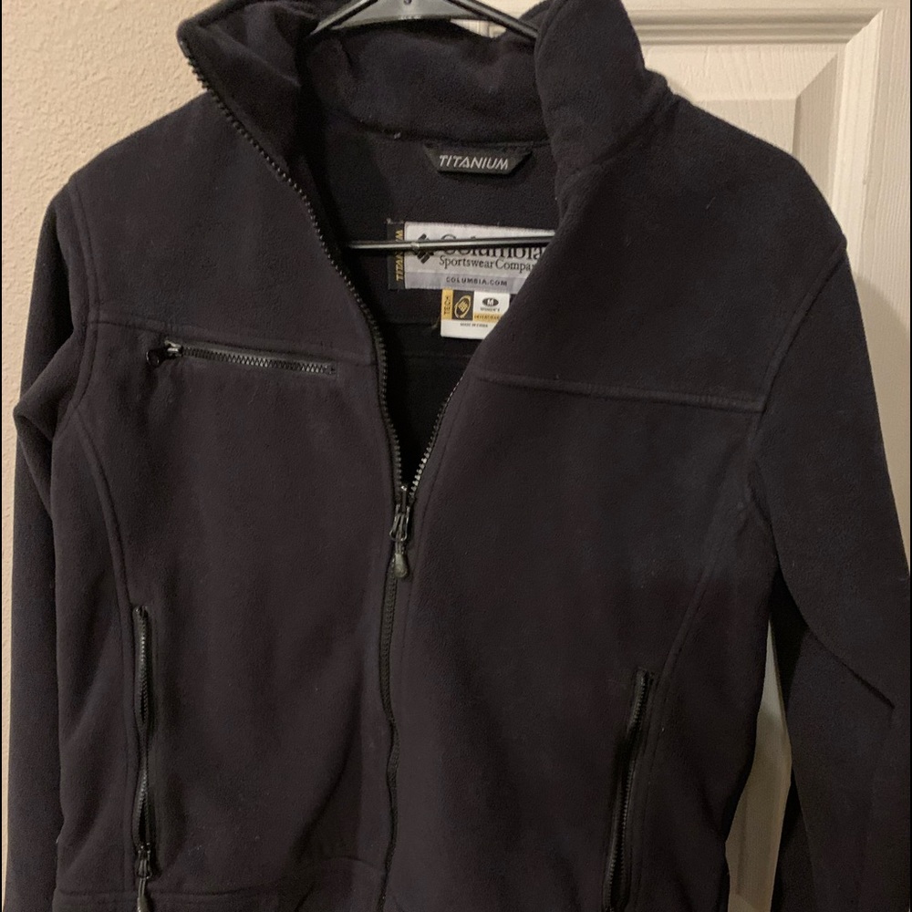 Women’s Columbia jacket size medium